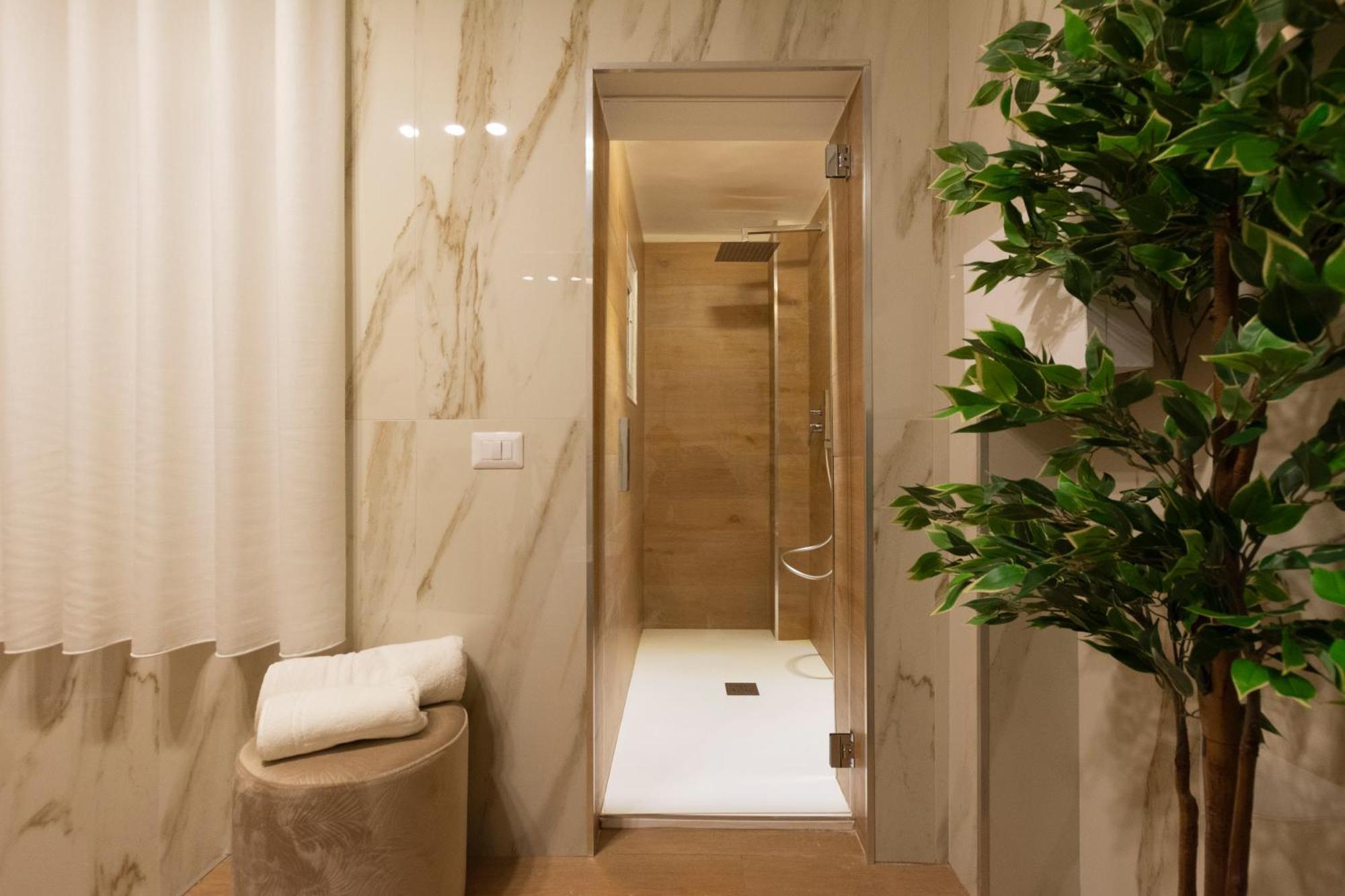 Appartamento Dimora Luxury Alessia Bari Esterno foto